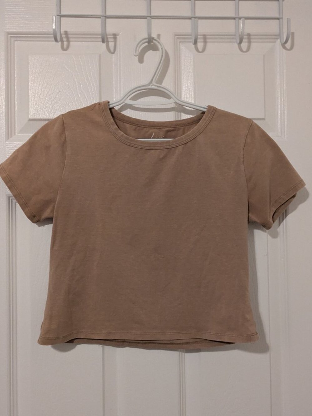 Livi by Olivia Rae short sleeve crop top size medium